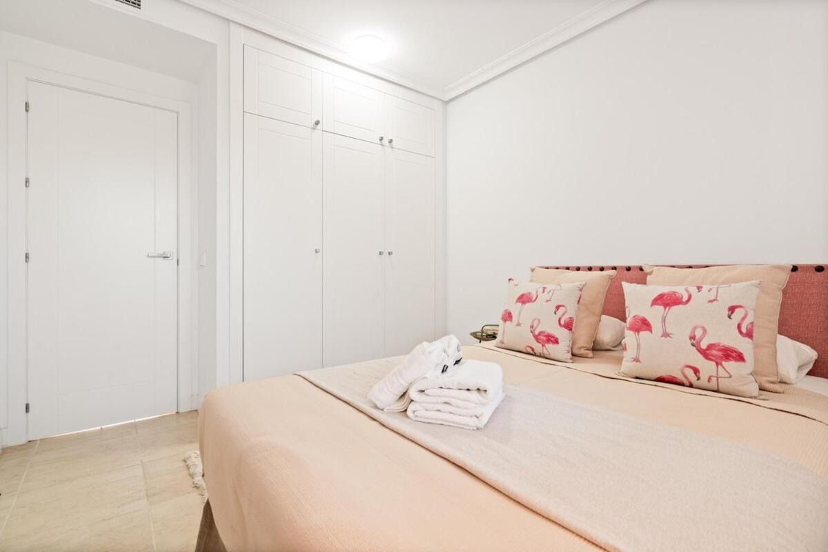 Appartement Beautiful Renovated With Pool Rdr477 *