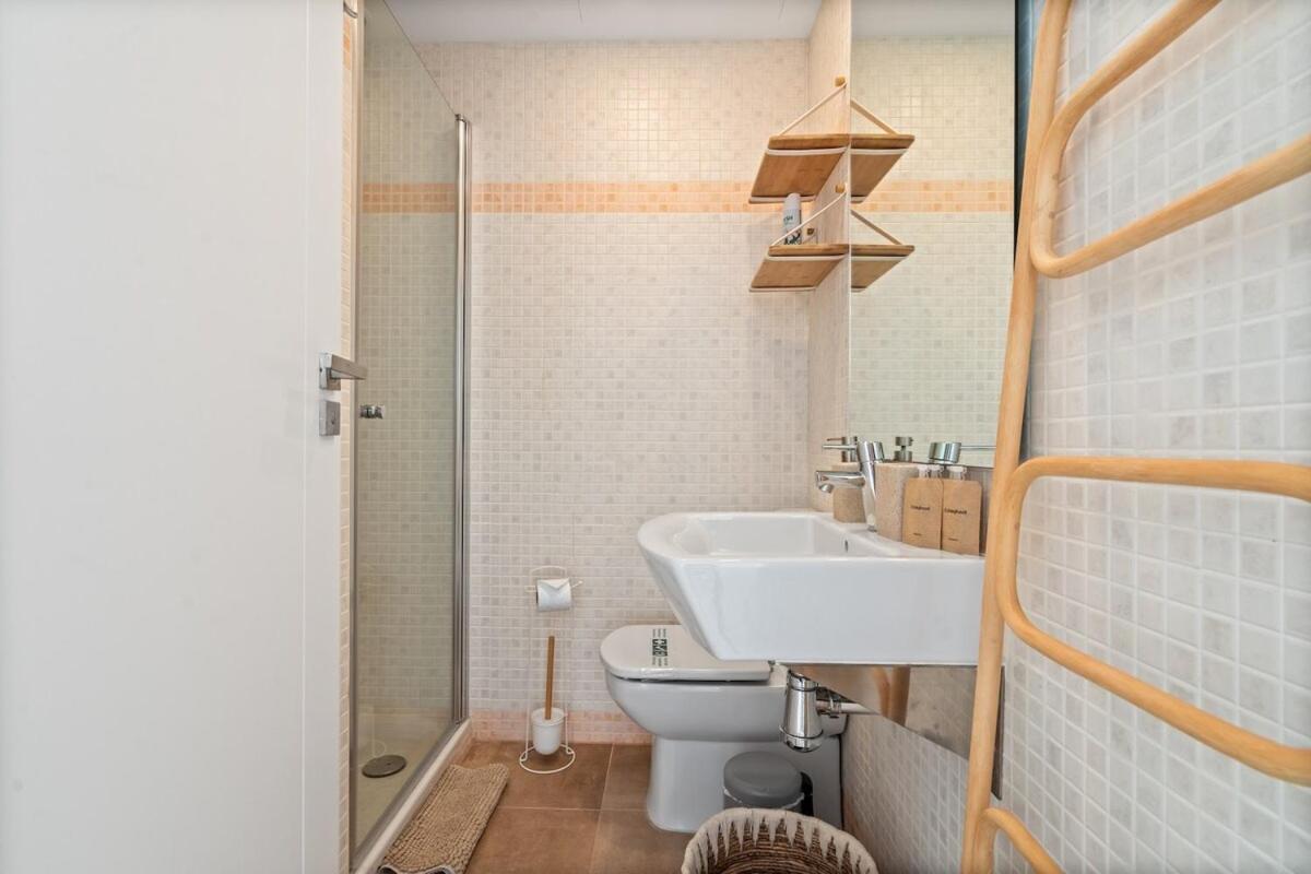 Beautiful Renovated With Pool Rdr477 Appartement *